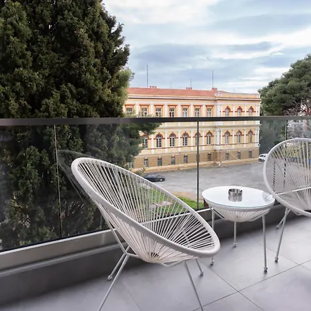 Apartment Velvet Luxury Near The Center By Binobi!